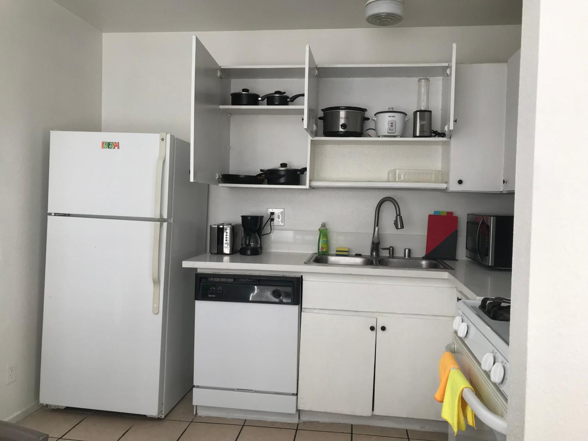 Super 1 Bedroom With Private Bathroom, Shared Kitchen Room -3 Las Vegas Extérieur photo